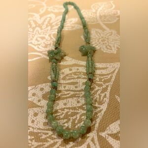 Beautiful Vintage Carved Jade and Gold Necklace